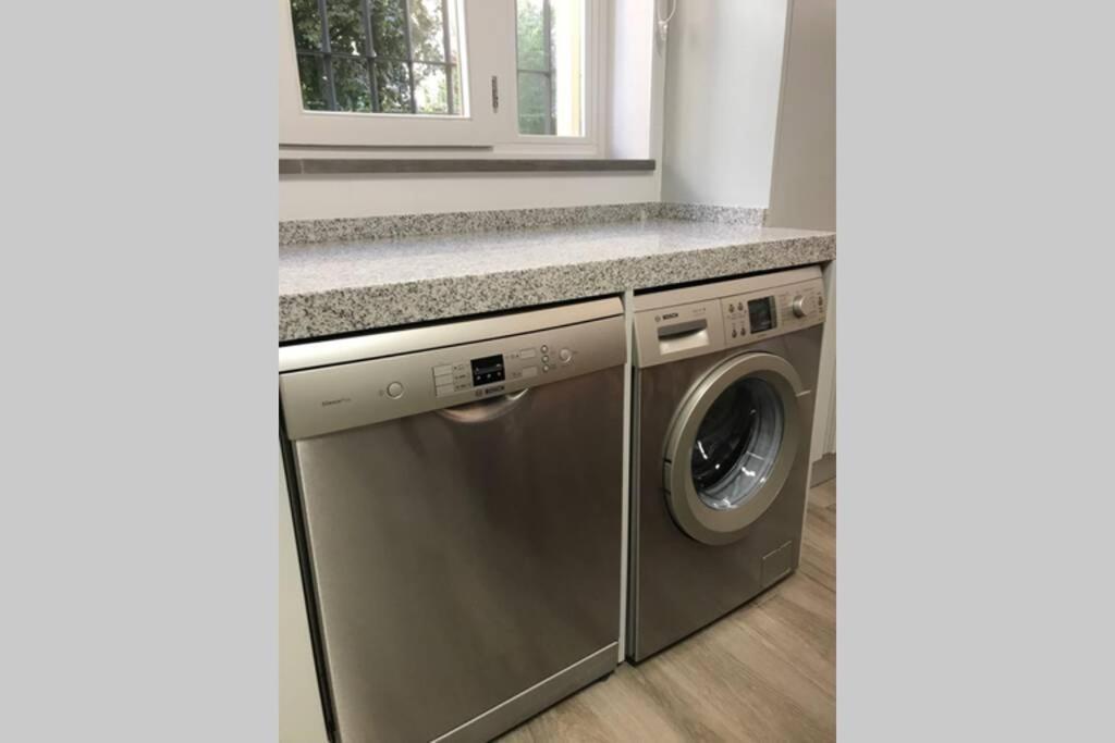 Precioso Piso En Paseo De La Bomba Free Parking Apartment Granada Bagian luar foto